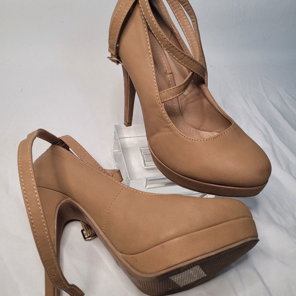 TOP Moda Nude Cross Ankle Strap Heel ๐ ๐ - Picture 2 of 6